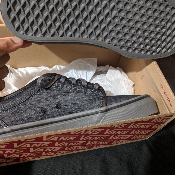 Vans Sneakers - Picture 8 of 8